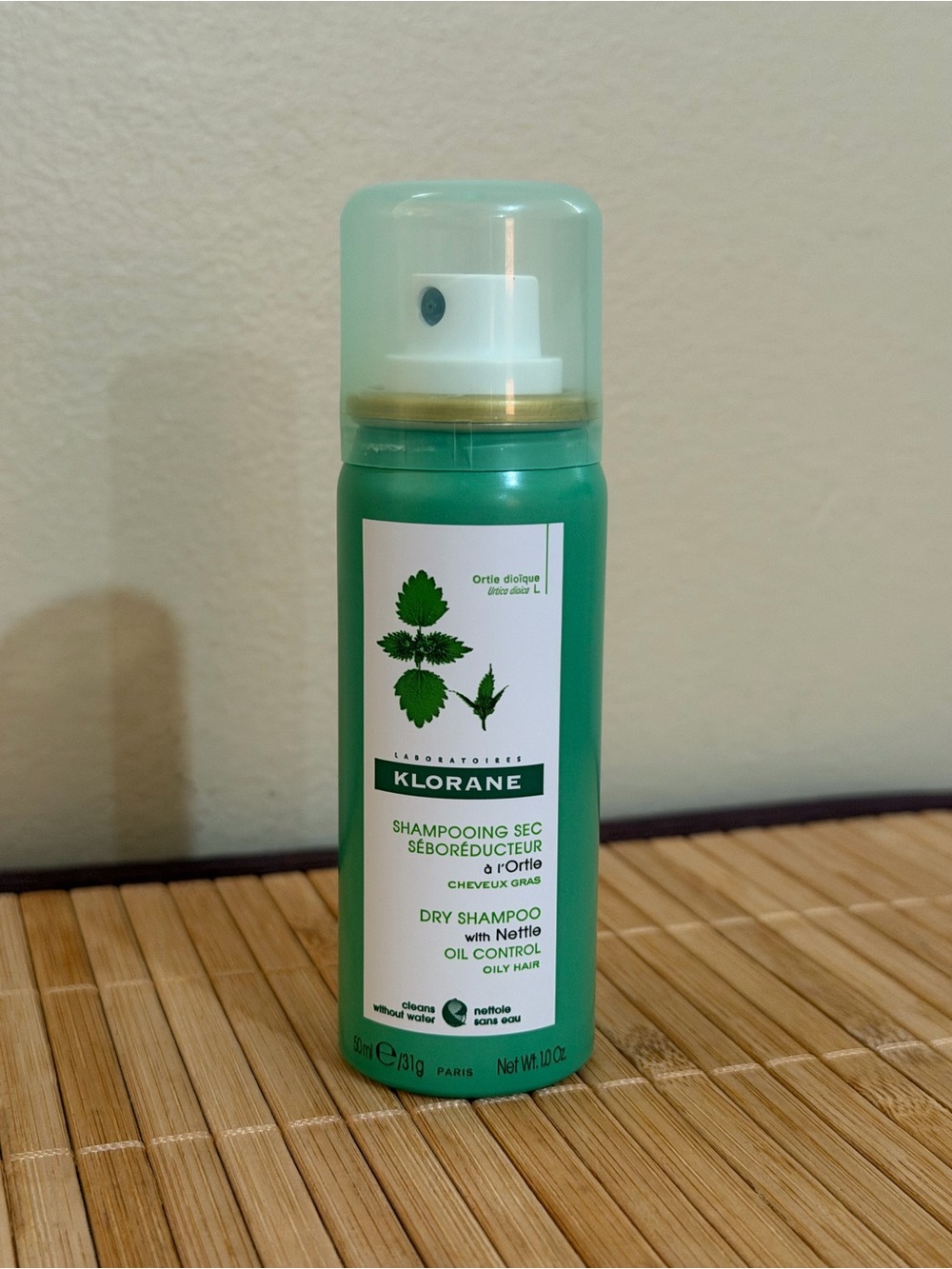 Klorane Dry Shampoo with nettle oil control 50 ml– Green - Picture 2 of 5